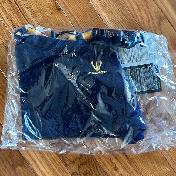 Neck warmer new scarf adjustable gator type fleece warm reversible - Picture 2 of 6